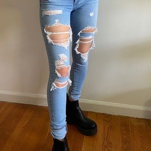 Levi ripped jeans